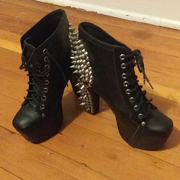 Jeffrey Campbell Lita Bootie w/ Spikes, Studs sz 7 - Picture 7 of 7